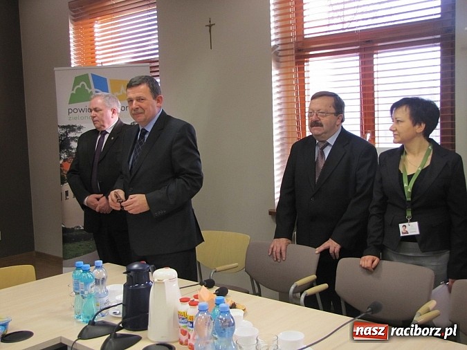 Zdjęcie w galerii na portalu naszraciborz.pl: 42 gimnazjalist&oacute;w w finale konkursu o bezpieczeństwie w rolnictwie wiadomości z regionu