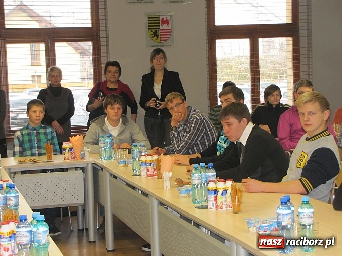 Zdjęcie w galerii na portalu naszraciborz.pl: 42 gimnazjalist&oacute;w w finale konkursu o bezpieczeństwie w rolnictwie wiadomości z regionu