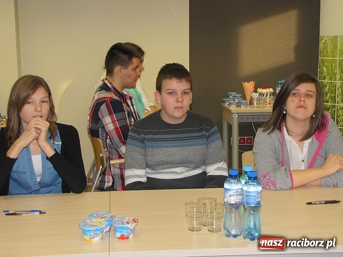 Zdjęcie w galerii na portalu naszraciborz.pl: 42 gimnazjalist&oacute;w w finale konkursu o bezpieczeństwie w rolnictwie wiadomości z regionu