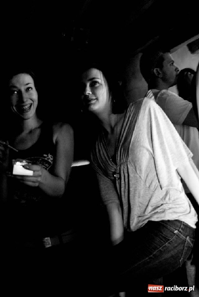 Zdjęcie w galerii na portalu naszraciborz.pl: Lustrator towarzyski wiadomości z regionu