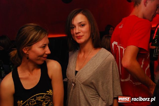 Zdjęcie w galerii na portalu naszraciborz.pl: Lustrator towarzyski wiadomości z regionu