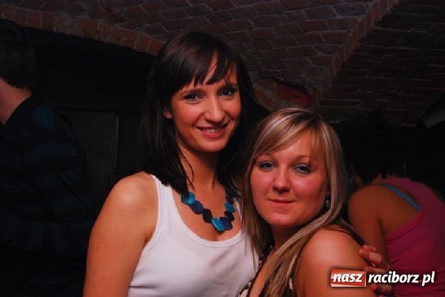 Zdjęcie w galerii na portalu naszraciborz.pl: Lustrator towarzyski wiadomości z regionu