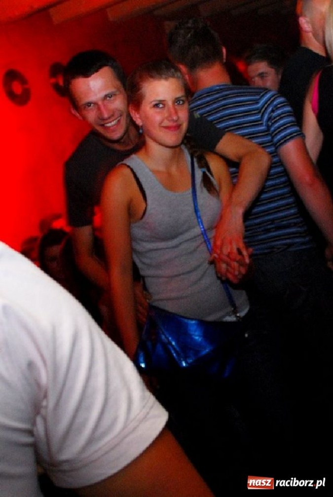 Zdjęcie w galerii na portalu naszraciborz.pl: Lustrator towarzyski wiadomości z regionu