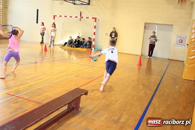 Zdjęcie w galerii na portalu naszraciborz.pl: Gminny Turniej Gier i Zabaw w Zabełkowie wiadomości z regionu