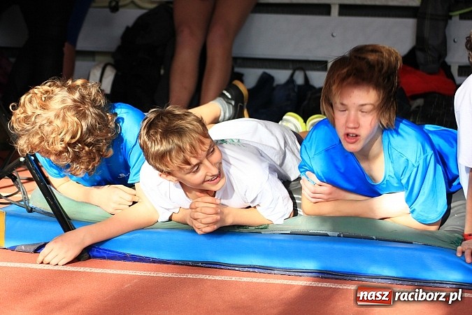 Zdjęcie w galerii na portalu naszraciborz.pl: Młodzi lekkoatleci rywalizowali w ZSOMS wiadomości z regionu