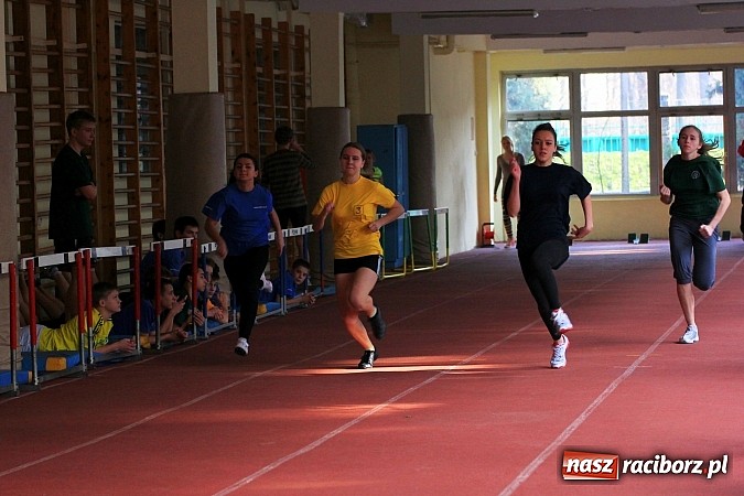 Zdjęcie w galerii na portalu naszraciborz.pl: Młodzi lekkoatleci rywalizowali w ZSOMS wiadomości z regionu