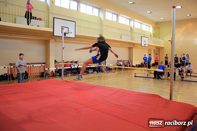 Zdjęcie w galerii na portalu naszraciborz.pl: Młodzi lekkoatleci rywalizowali w ZSOMS wiadomości z regionu