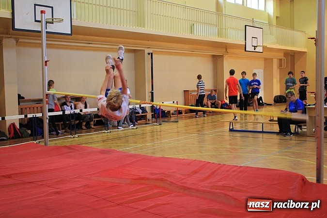 Zdjęcie w galerii na portalu naszraciborz.pl: Młodzi lekkoatleci rywalizowali w ZSOMS wiadomości z regionu