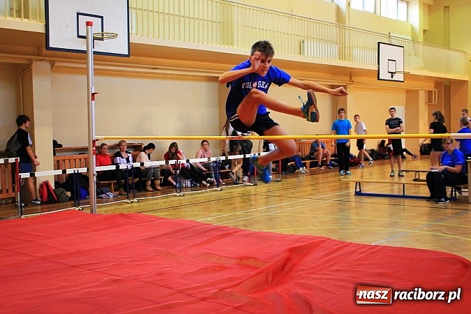 Zdjęcie w galerii na portalu naszraciborz.pl: Młodzi lekkoatleci rywalizowali w ZSOMS wiadomości z regionu