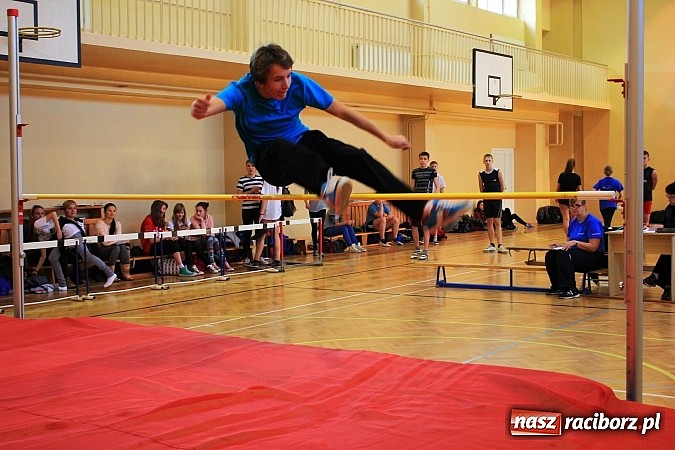 Zdjęcie w galerii na portalu naszraciborz.pl: Młodzi lekkoatleci rywalizowali w ZSOMS wiadomości z regionu