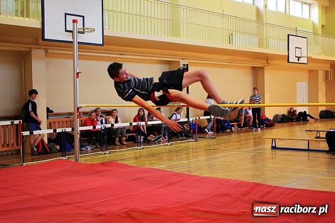Zdjęcie w galerii na portalu naszraciborz.pl: Młodzi lekkoatleci rywalizowali w ZSOMS wiadomości z regionu