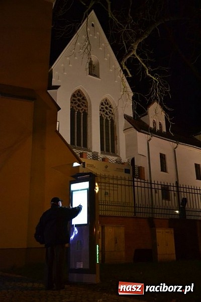 Zdjęcie w galerii na portalu naszraciborz.pl: Kolejny infokiosk przy raciborskim zamku wiadomości z regionu