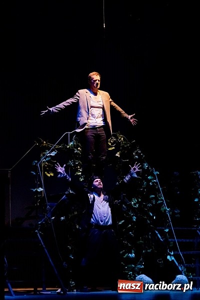 Zdjęcie w galerii na portalu naszraciborz.pl: Magdalena Walach na scenie w Raciborzu. Zobacz materiał wideo wiadomości z regionu