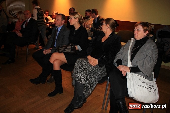 Zdjęcie w galerii na portalu naszraciborz.pl: Nagrodzono wyr&oacute;żniających się wolontariuszy wiadomości z regionu