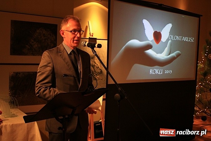 Zdjęcie w galerii na portalu naszraciborz.pl: Nagrodzono wyr&oacute;żniających się wolontariuszy wiadomości z regionu