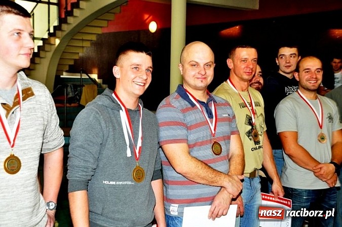 Zdjęcie w galerii na portalu naszraciborz.pl: Nasi policjanci najlepsi w pływackiej sztafecie wiadomości z regionu