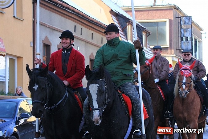 Zdjęcie w galerii na portalu naszraciborz.pl: Procesja konna przeszła przez Krzanowice wiadomości z regionu