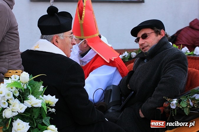 Zdjęcie w galerii na portalu naszraciborz.pl: Procesja konna przeszła przez Krzanowice wiadomości z regionu