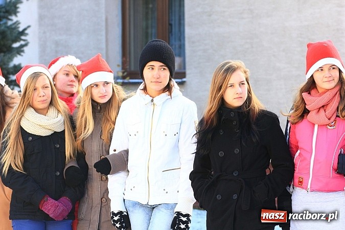 Zdjęcie w galerii na portalu naszraciborz.pl: Procesja konna przeszła przez Krzanowice wiadomości z regionu