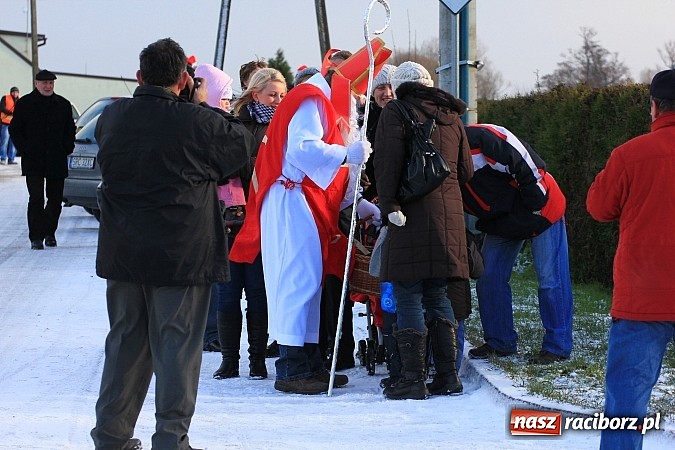 Zdjęcie w galerii na portalu naszraciborz.pl: Procesja konna przeszła przez Krzanowice wiadomości z regionu