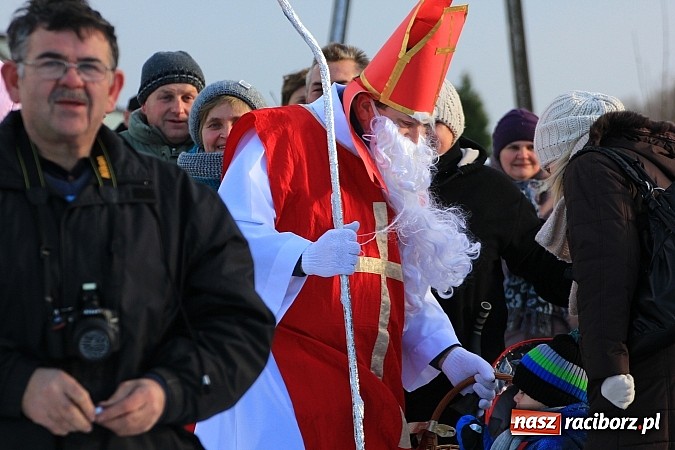 Zdjęcie w galerii na portalu naszraciborz.pl: Procesja konna przeszła przez Krzanowice wiadomości z regionu