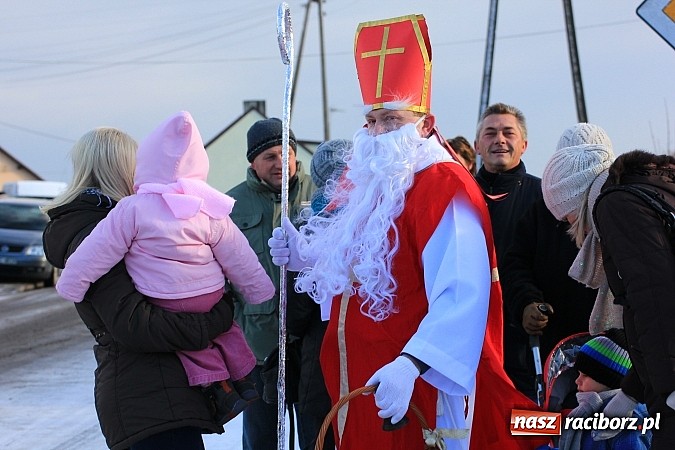 Zdjęcie w galerii na portalu naszraciborz.pl: Procesja konna przeszła przez Krzanowice wiadomości z regionu