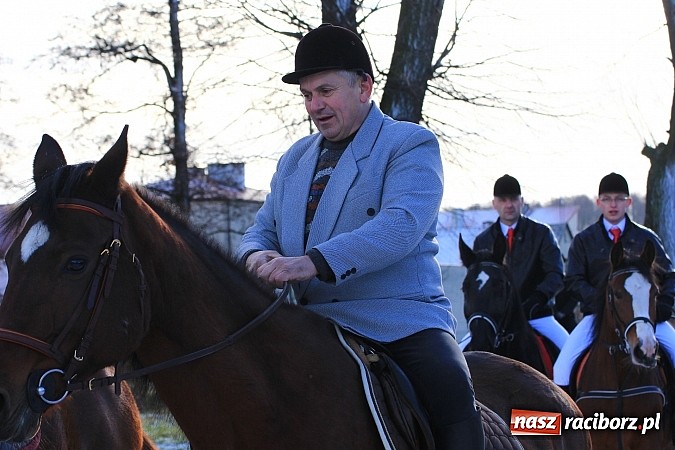 Zdjęcie w galerii na portalu naszraciborz.pl: Procesja konna przeszła przez Krzanowice wiadomości z regionu