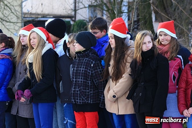 Zdjęcie w galerii na portalu naszraciborz.pl: Procesja konna przeszła przez Krzanowice wiadomości z regionu