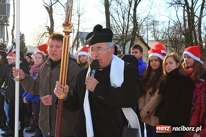 Zdjęcie w galerii na portalu naszraciborz.pl: Procesja konna przeszła przez Krzanowice wiadomości z regionu
