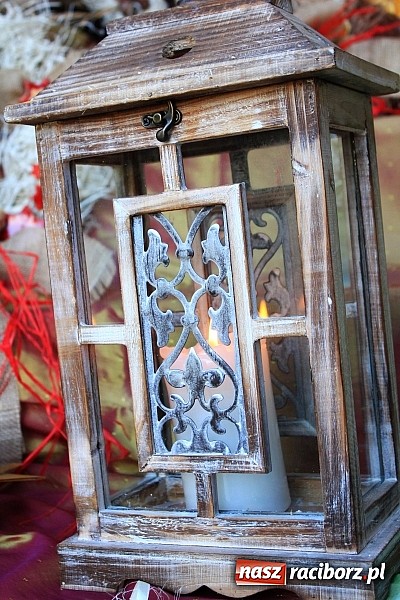 Zdjęcie w galerii na portalu naszraciborz.pl: Kiermasz świąteczny na rynku w Krzanowicach wiadomości z regionu