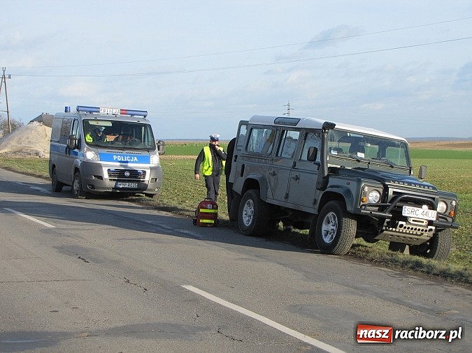Zdjęcie w galerii na portalu naszraciborz.pl: Wypadek na DW 416. Dachował vw caddy wiadomości z regionu