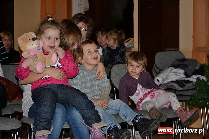 Zdjęcie w galerii na portalu naszraciborz.pl: Brzydkie kaczątko w prezencie mikołajkowym wiadomości z regionu