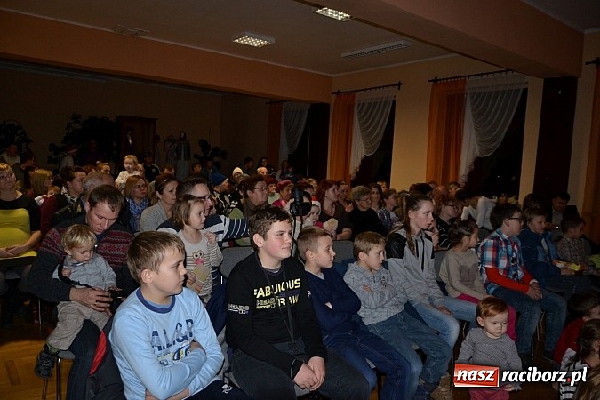 Zdjęcie w galerii na portalu naszraciborz.pl: Brzydkie kaczątko w prezencie mikołajkowym wiadomości z regionu