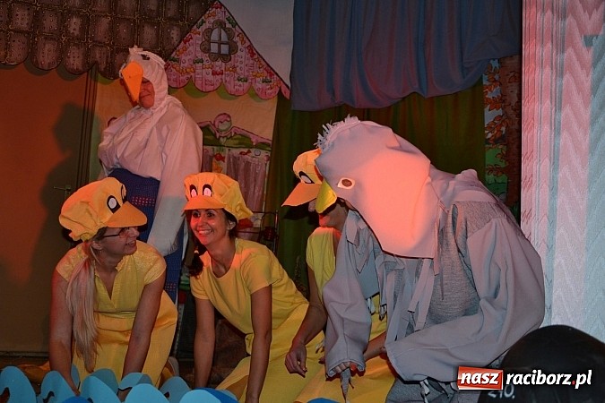 Zdjęcie w galerii na portalu naszraciborz.pl: Brzydkie kaczątko w prezencie mikołajkowym wiadomości z regionu