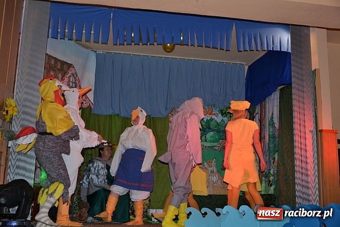 Zdjęcie w galerii na portalu naszraciborz.pl: Brzydkie kaczątko w prezencie mikołajkowym wiadomości z regionu