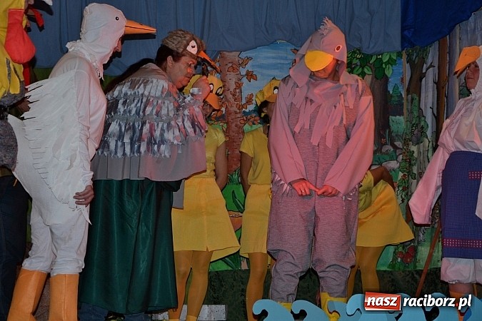 Zdjęcie w galerii na portalu naszraciborz.pl: Brzydkie kaczątko w prezencie mikołajkowym wiadomości z regionu