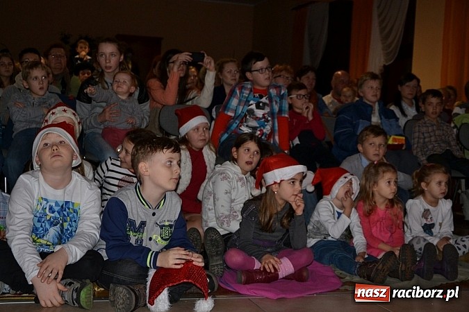 Zdjęcie w galerii na portalu naszraciborz.pl: Brzydkie kaczątko w prezencie mikołajkowym wiadomości z regionu