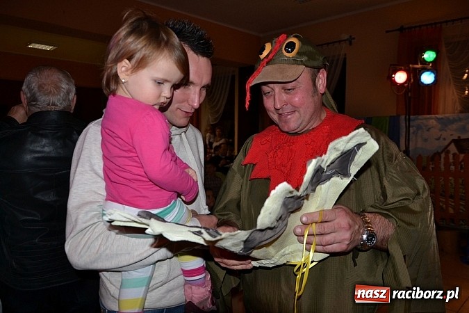 Zdjęcie w galerii na portalu naszraciborz.pl: Brzydkie kaczątko w prezencie mikołajkowym wiadomości z regionu