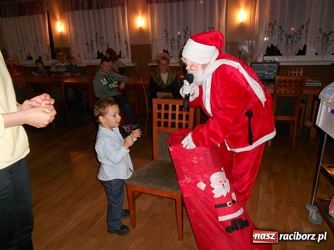 Zdjęcie w galerii na portalu naszraciborz.pl: Święty Mikołaj w Rudzie Kozielskiej wiadomości z regionu