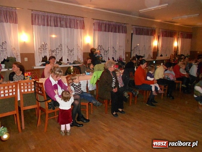 Zdjęcie w galerii na portalu naszraciborz.pl: Święty Mikołaj w Rudzie Kozielskiej wiadomości z regionu