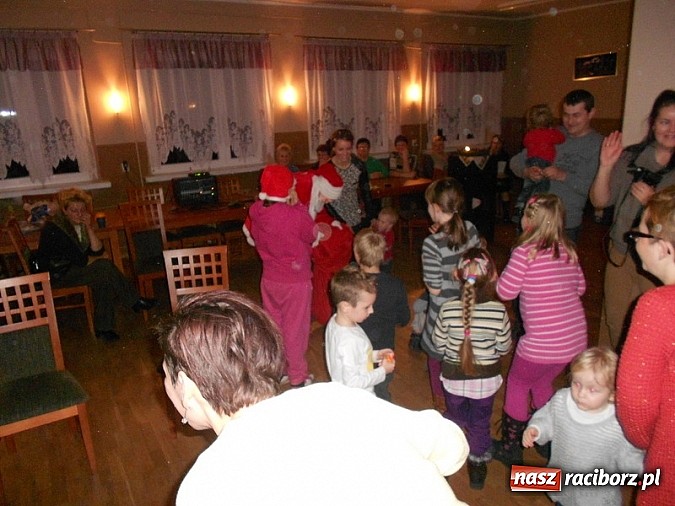 Zdjęcie w galerii na portalu naszraciborz.pl: Święty Mikołaj w Rudzie Kozielskiej wiadomości z regionu