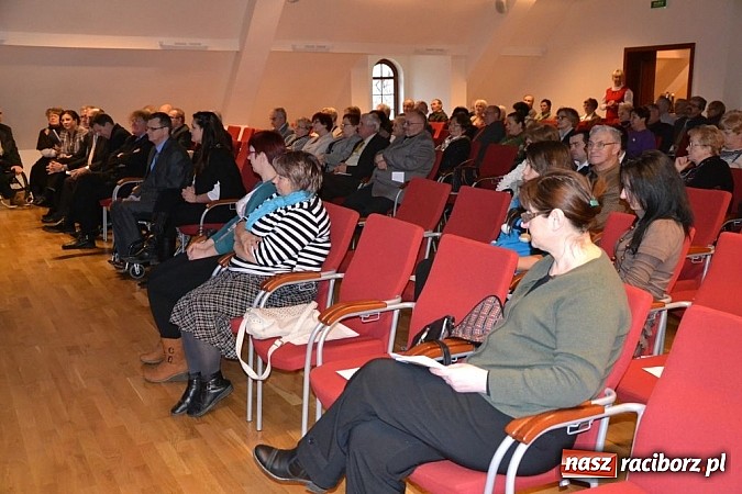 Zdjęcie w galerii na portalu naszraciborz.pl: IX Forum Osób Niepełnosprawnych odbyło się na zamku wiadomości z regionu