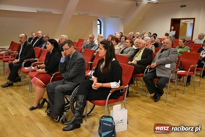 Zdjęcie w galerii na portalu naszraciborz.pl: IX Forum Osób Niepełnosprawnych odbyło się na zamku wiadomości z regionu