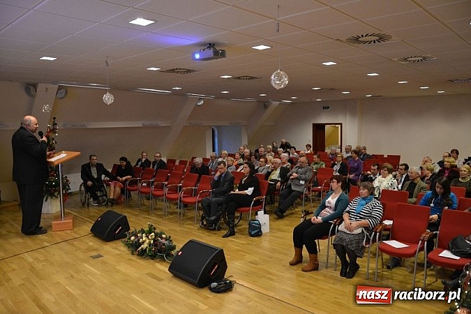 Zdjęcie w galerii na portalu naszraciborz.pl: IX Forum Osób Niepełnosprawnych odbyło się na zamku wiadomości z regionu