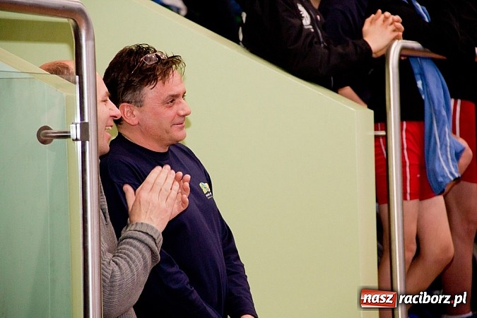 Zdjęcie w galerii na portalu naszraciborz.pl: W Arenie Rafako trwają zmagania zapaśniczek i zapaśników wiadomości z regionu