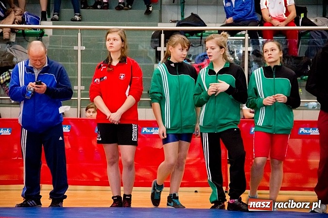 Zdjęcie w galerii na portalu naszraciborz.pl: W Arenie Rafako trwają zmagania zapaśniczek i zapaśników wiadomości z regionu