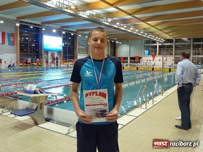 Zdjęcie w galerii na portalu naszraciborz.pl: Pływanie. Michał Błaszczyk w roli głównej wiadomości z regionu