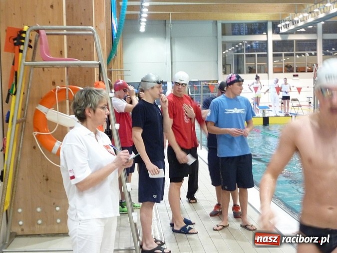 Zdjęcie w galerii na portalu naszraciborz.pl: Pływanie. Michał Błaszczyk w roli głównej wiadomości z regionu