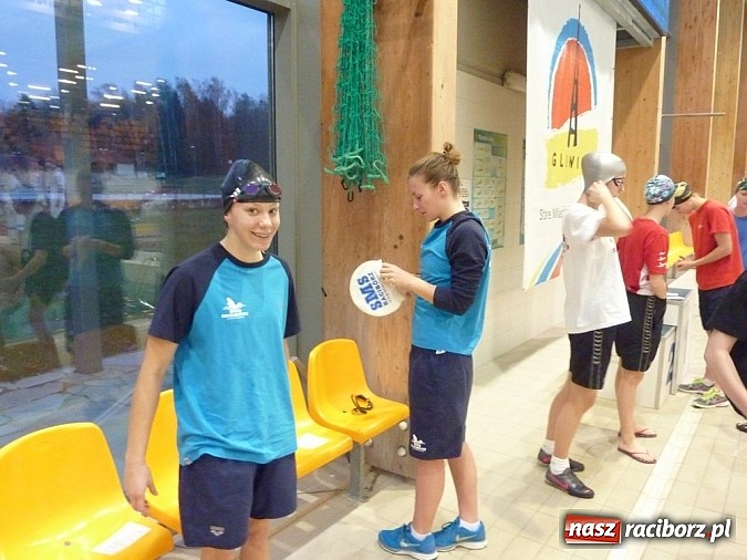 Zdjęcie w galerii na portalu naszraciborz.pl: Pływanie. Michał Błaszczyk w roli głównej wiadomości z regionu