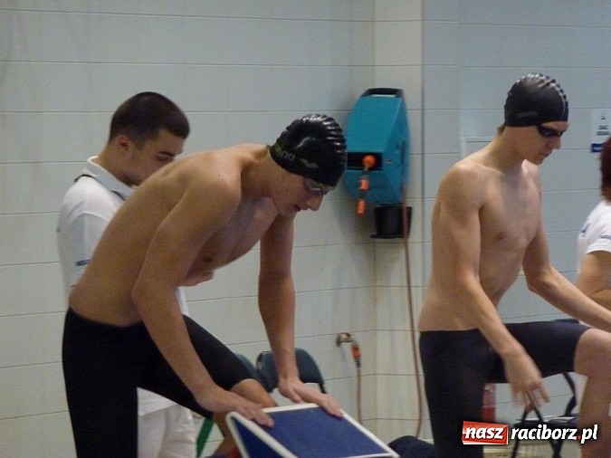Zdjęcie w galerii na portalu naszraciborz.pl: Pływanie. Michał Błaszczyk w roli głównej wiadomości z regionu